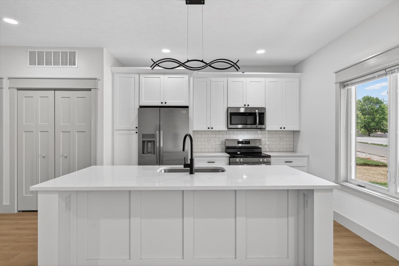 Bloomington Townhome: 322-324 N Jefferson St