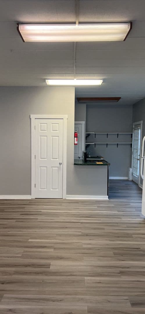Bloomington Apartment: 211 S. Lincoln St