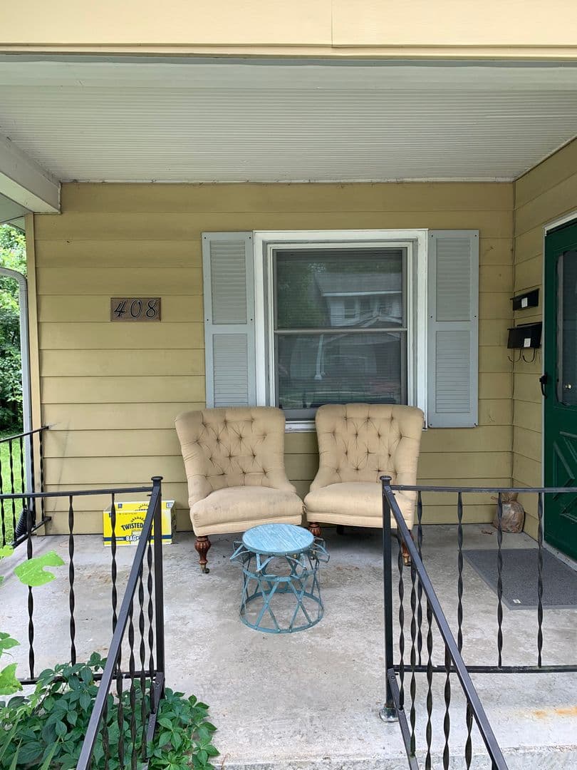Bloomington Apartment: 408 E. 16th St