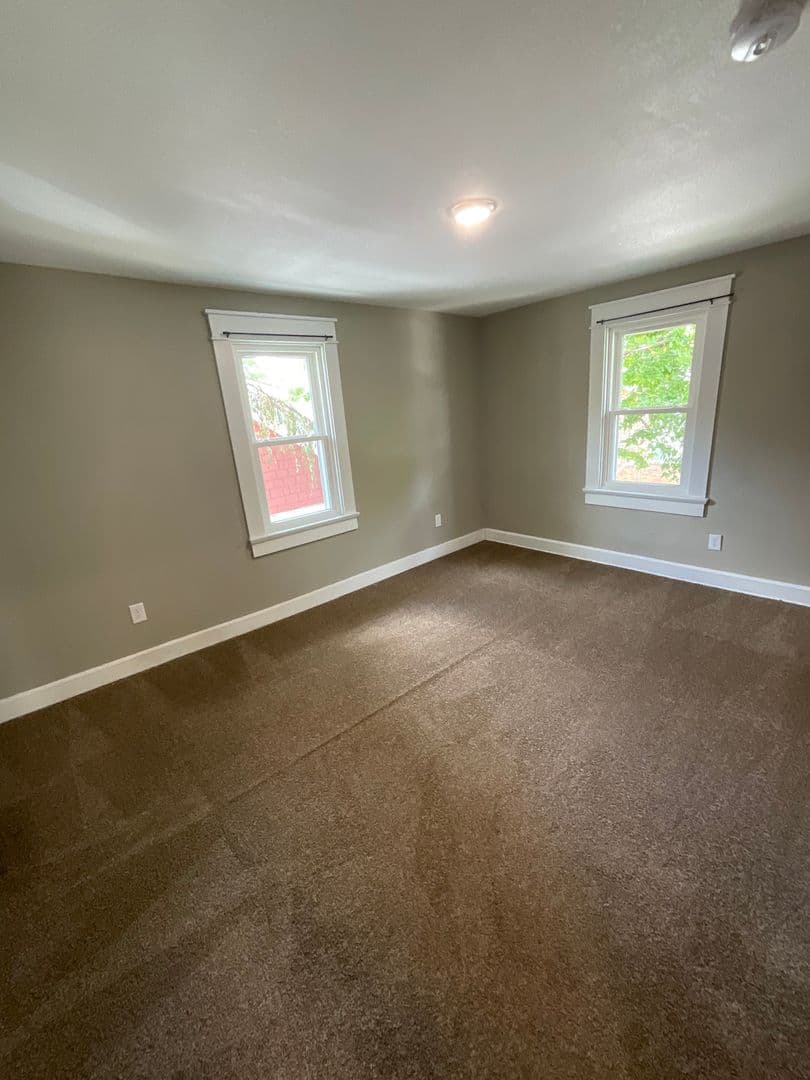 Bloomington House: 407 N. Dunn St
