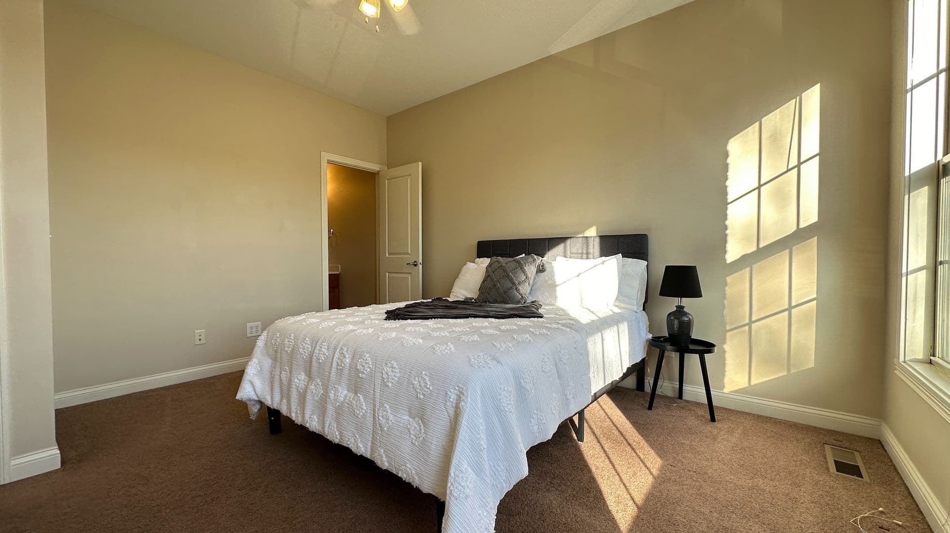 Bloomington Townhome: 354 S. Washington St