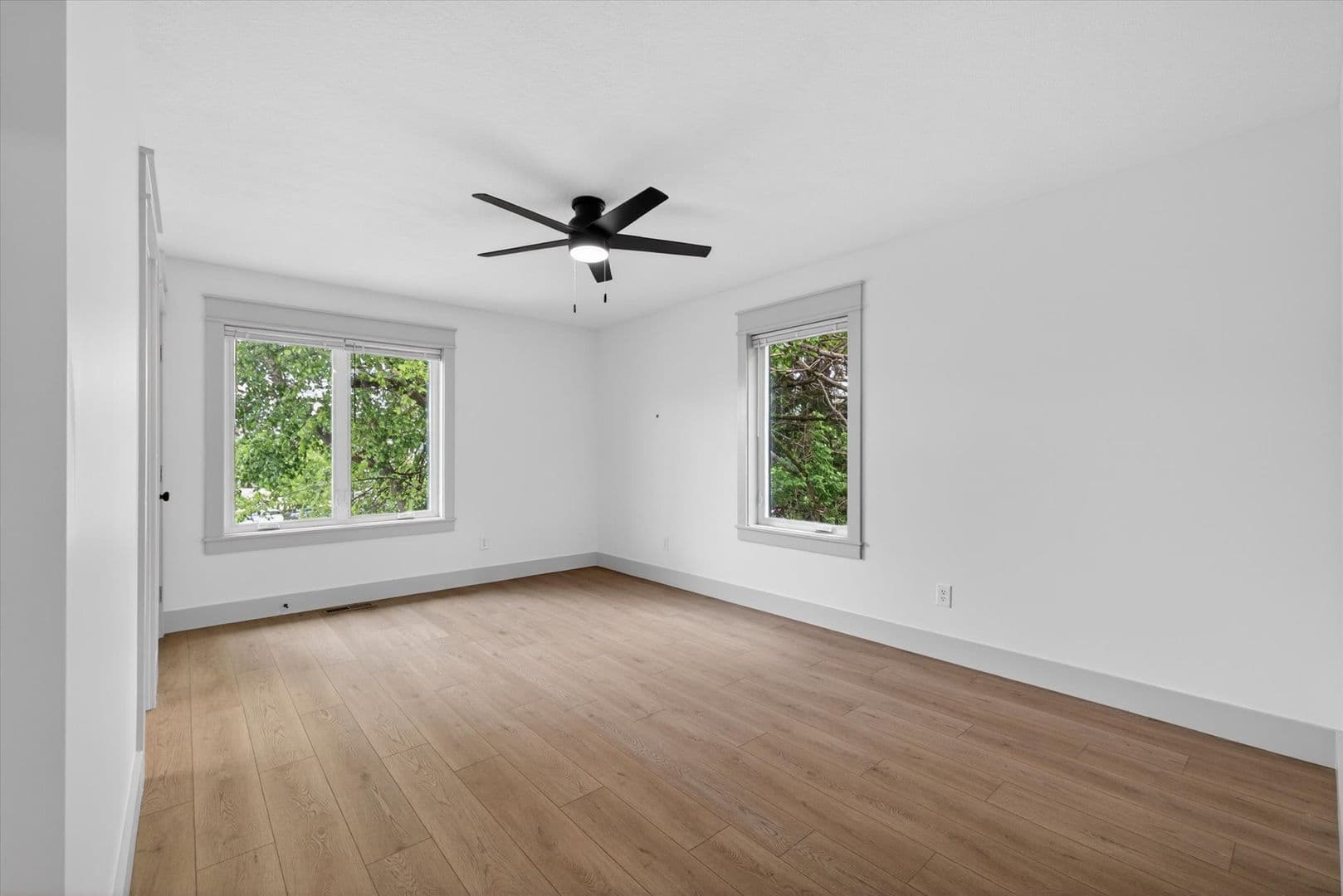 Bloomington Townhome: 322-324 N Jefferson St