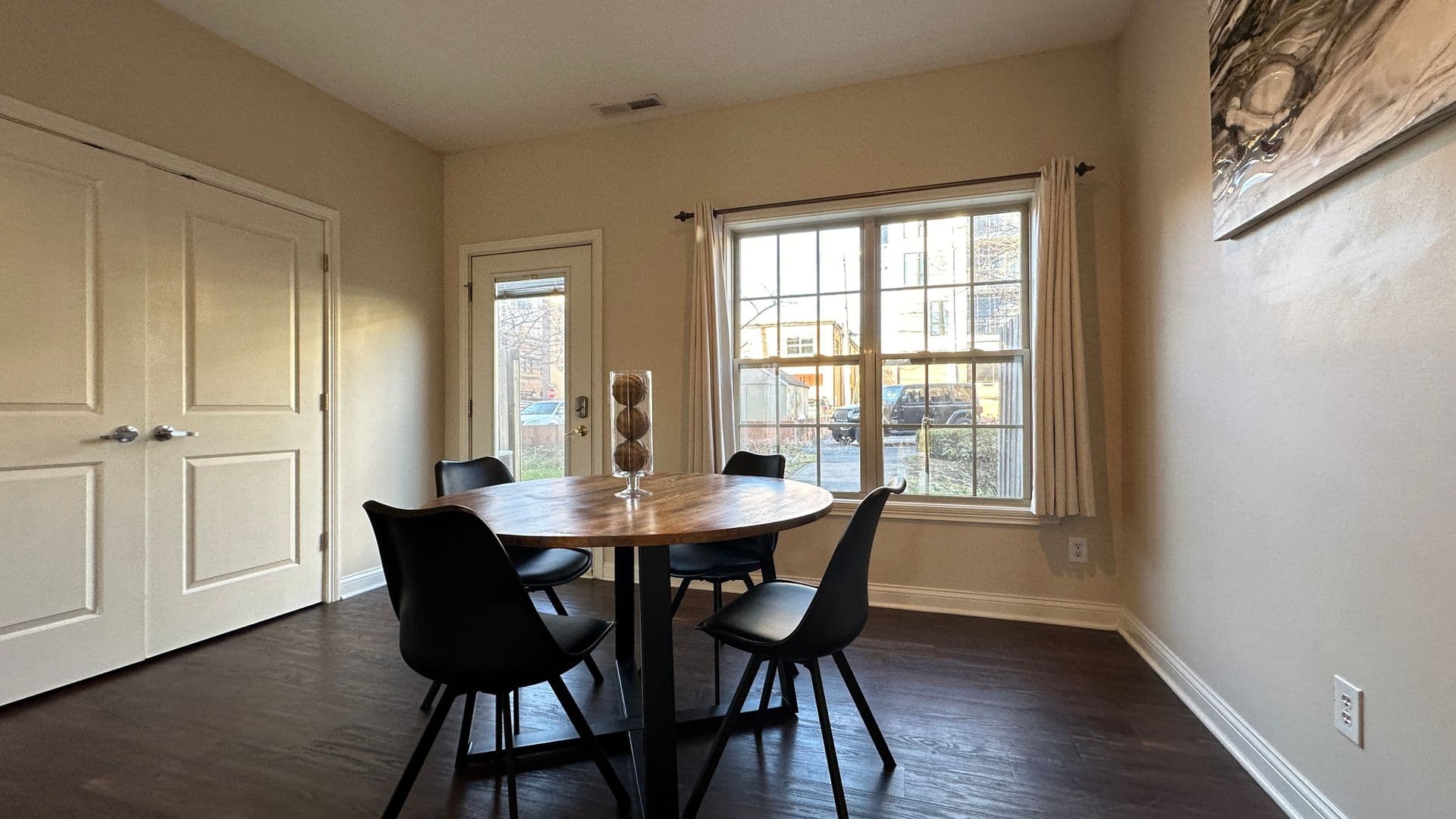 Bloomington Townhome: 366 S. Washington St