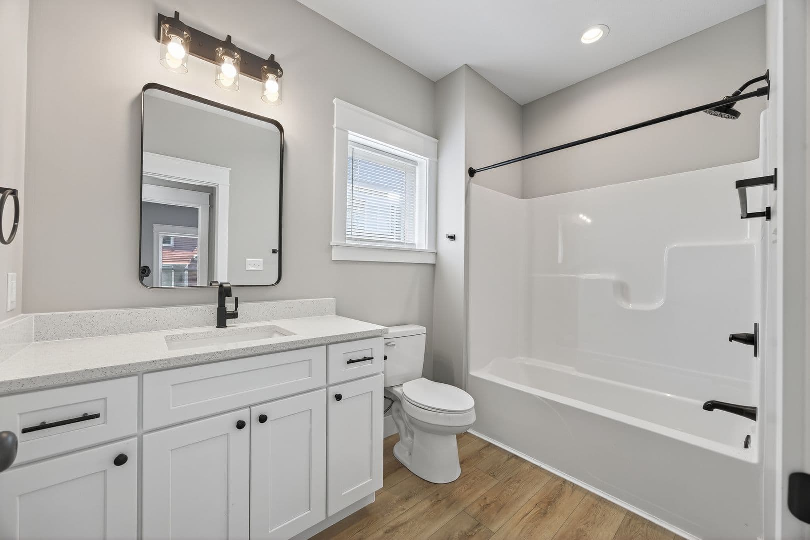 Bloomington Townhome: 1204 N College Ave