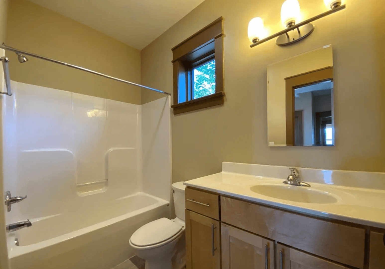 Bloomington Apartment: 231 W. Dodds Street