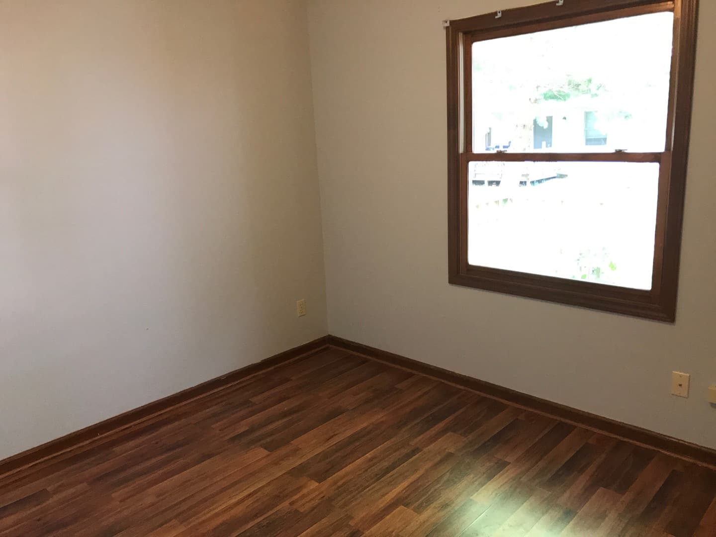 Bloomington House: 601 S. Park Square Dr