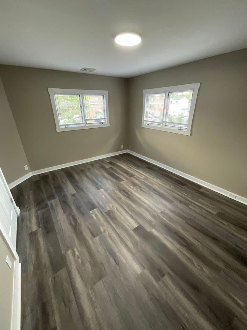 Bloomington Apartment: 312 E 8th Street