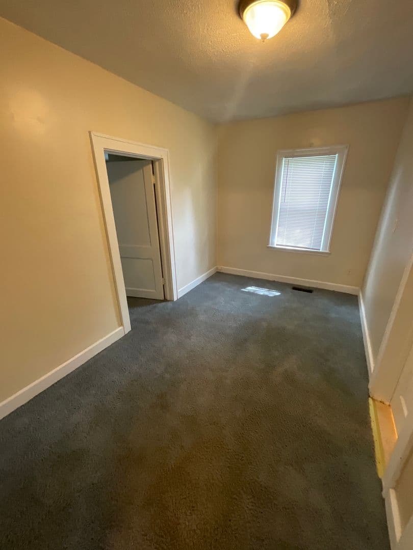 Bloomington House: 315 E. 16th St