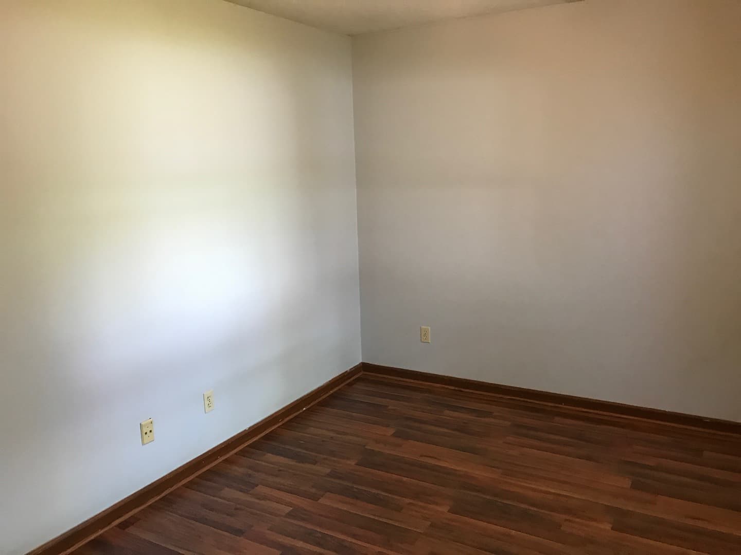 Bloomington House: 601 S. Park Square Dr