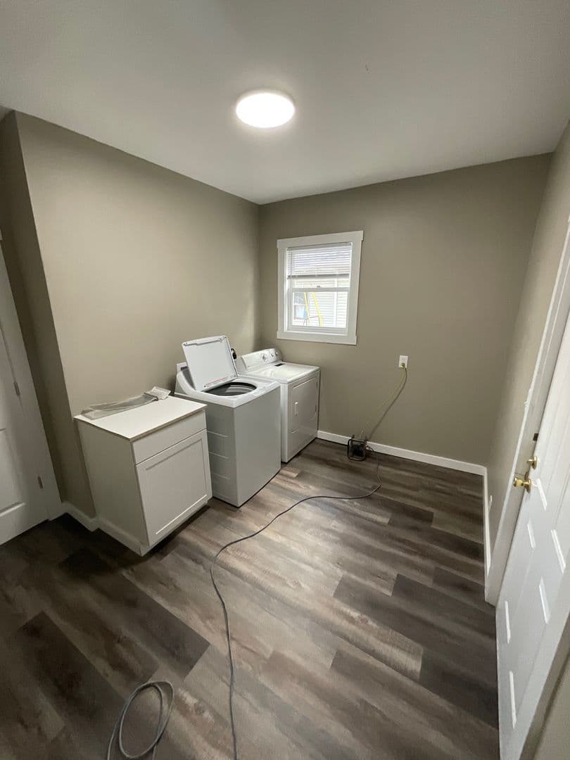 Bloomington Apartment: 312 E 8th Street