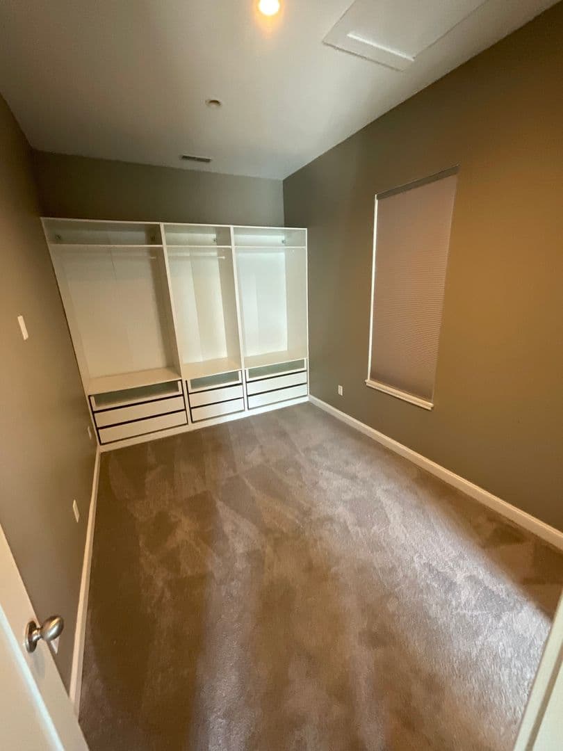 Bloomington House: 431 E. 10th St