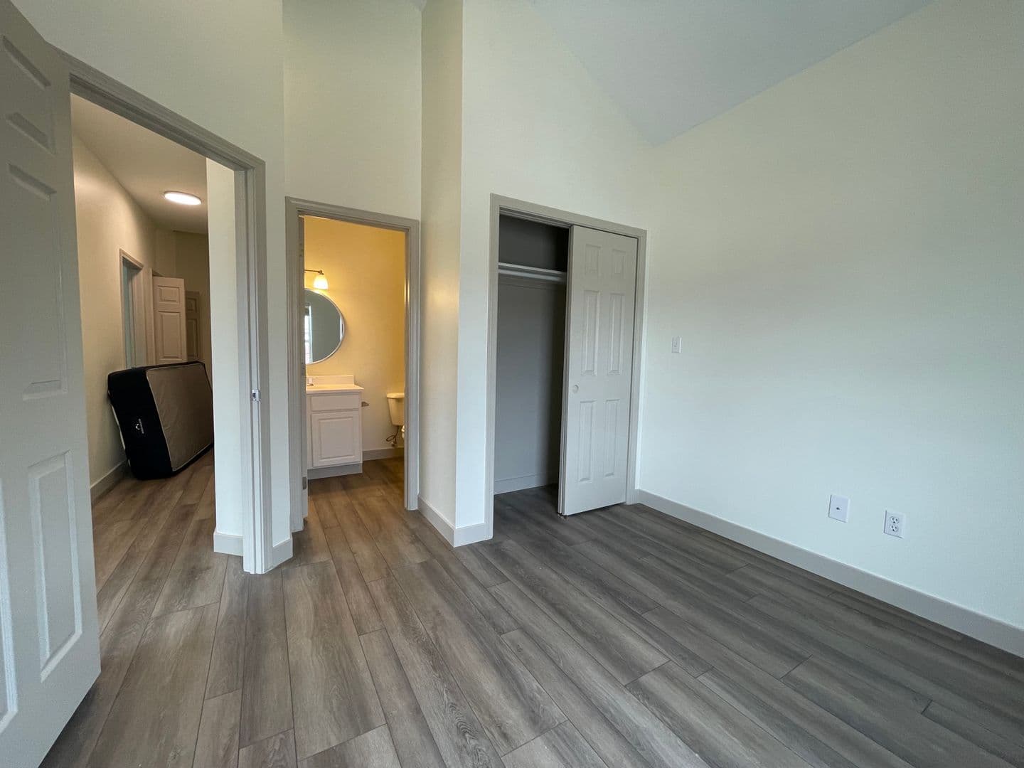 Bloomington Apartment: 125 N. Washington Street