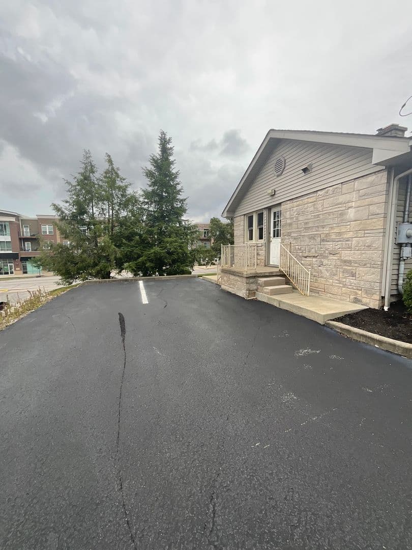 Bloomington House: 1217 N. College Ave