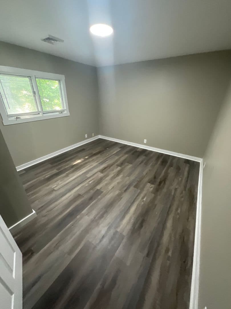 Bloomington Apartment: 312 E 8th Street