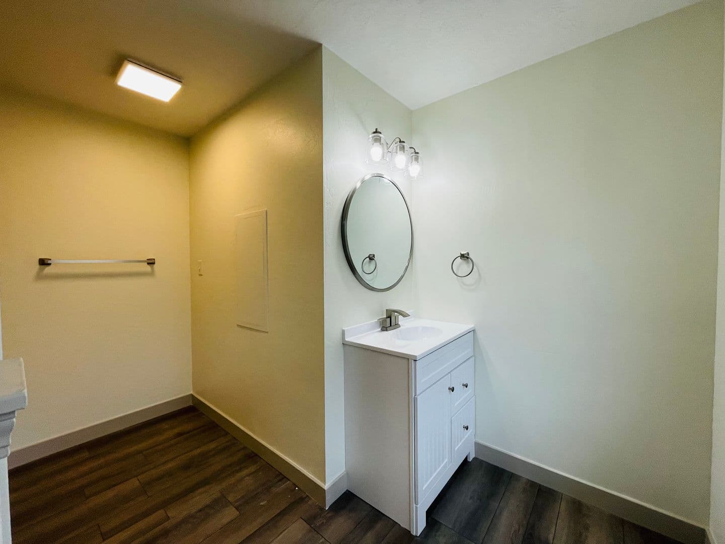 Bloomington Apartment: 125 N. Washington Street