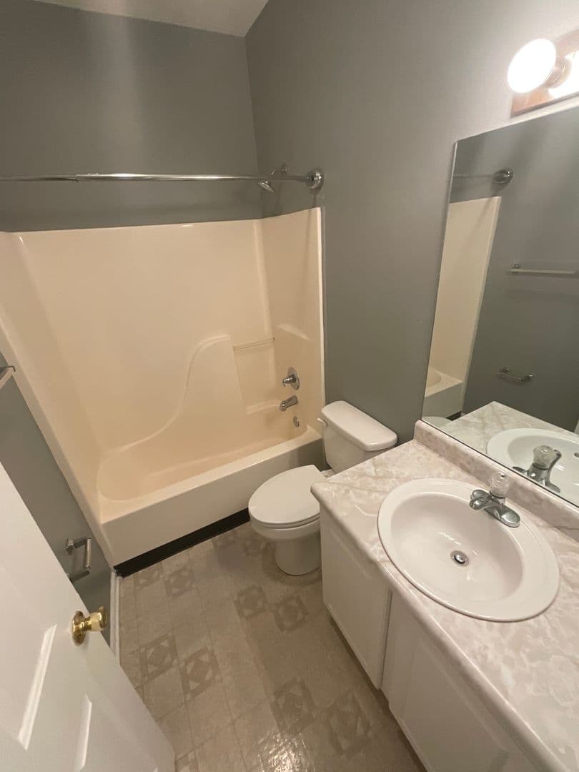 Bloomington Apartment: 125 N. Washington Street