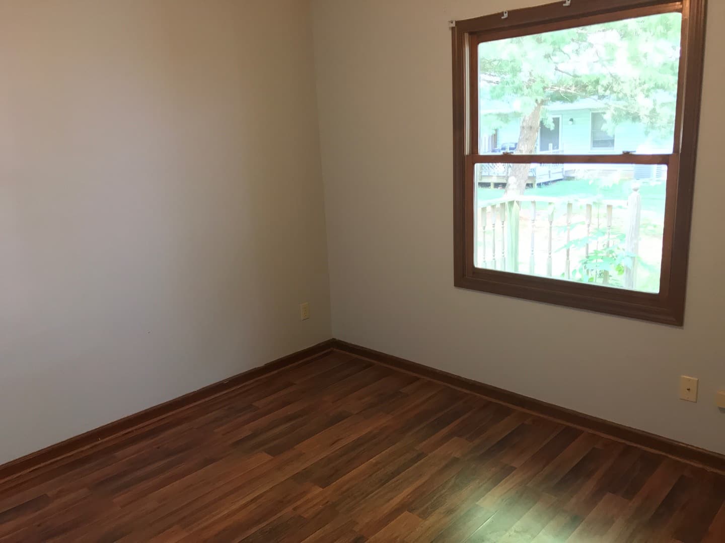 Bloomington House: 601 S. Park Square Dr