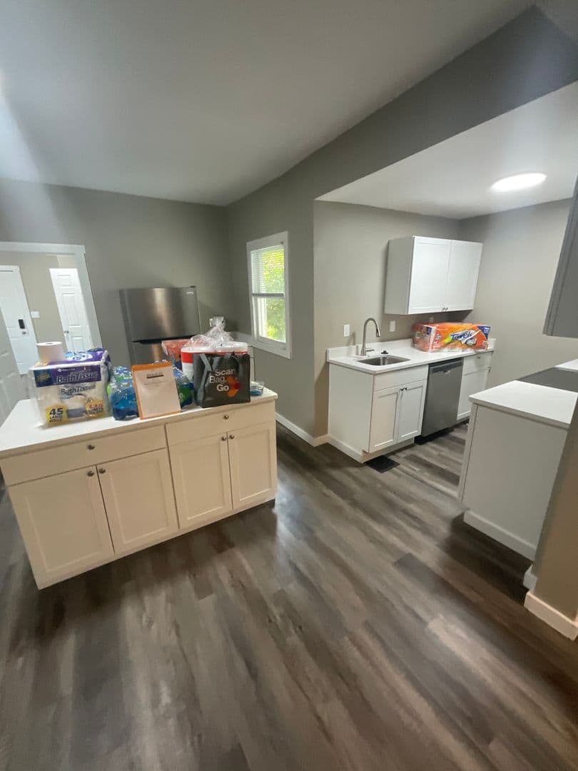 Bloomington Apartment: 312 E 8th Street