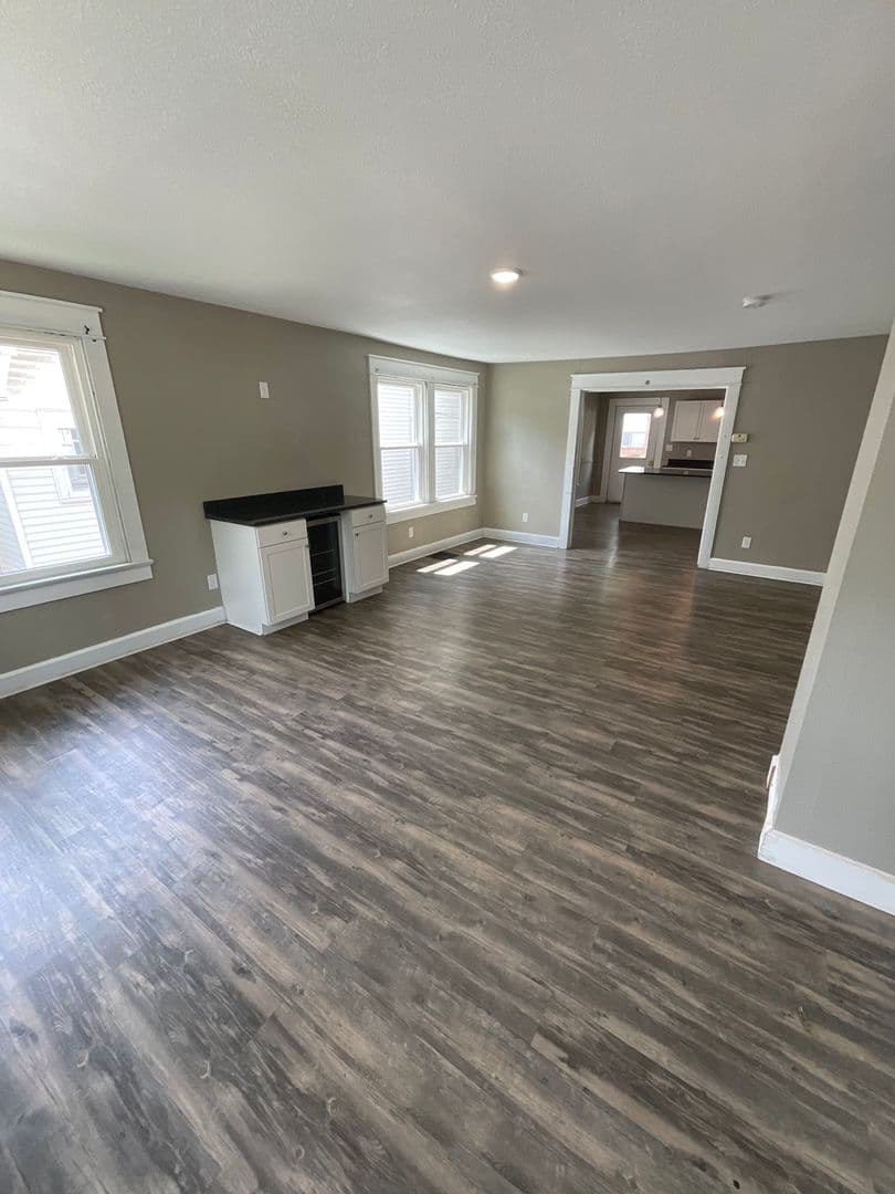 Bloomington House: 407 N. Dunn St