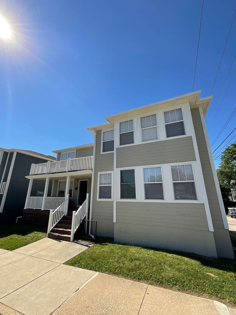 Bloomington House: 314 E. 10th St