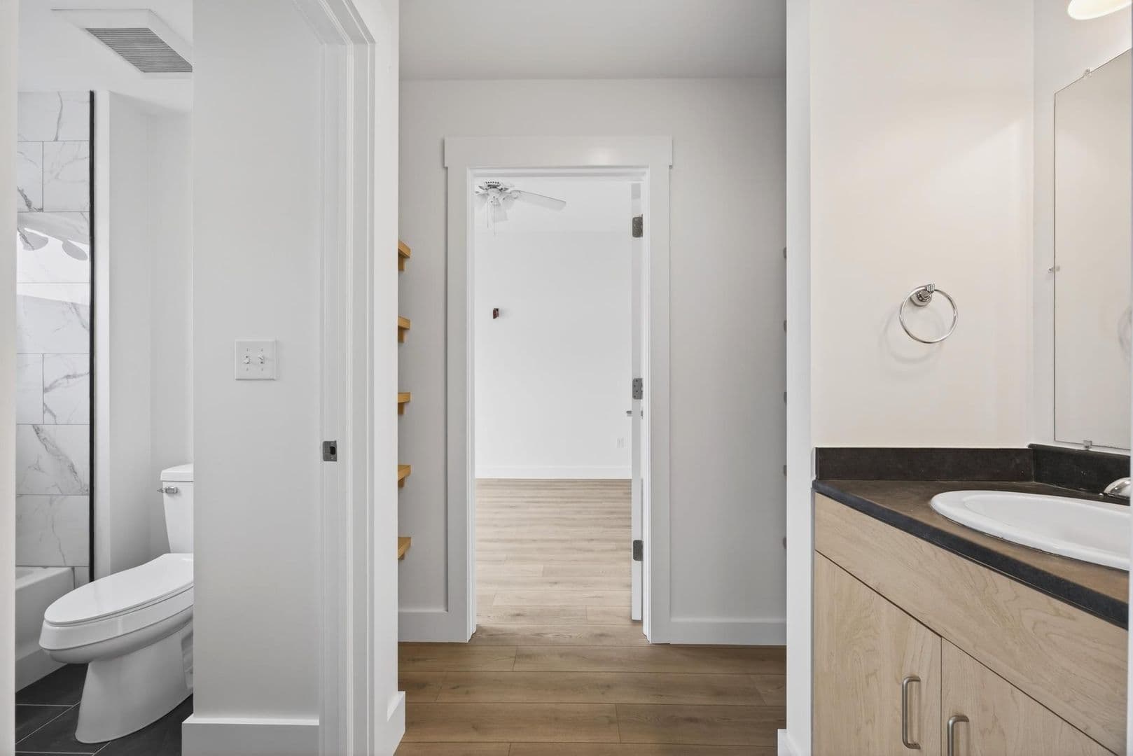 Bloomington Apartment: 116 E. 3rd St