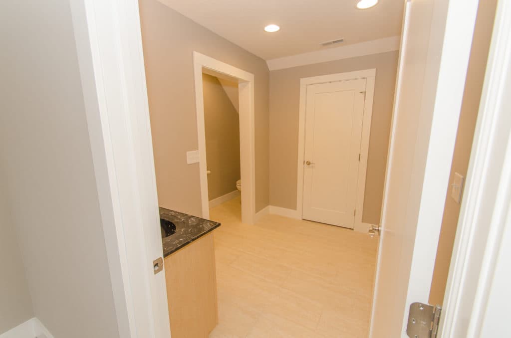 Bloomington Apartment: 414 E. 4th St