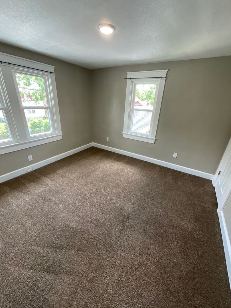 Bloomington House: 407 N. Dunn St