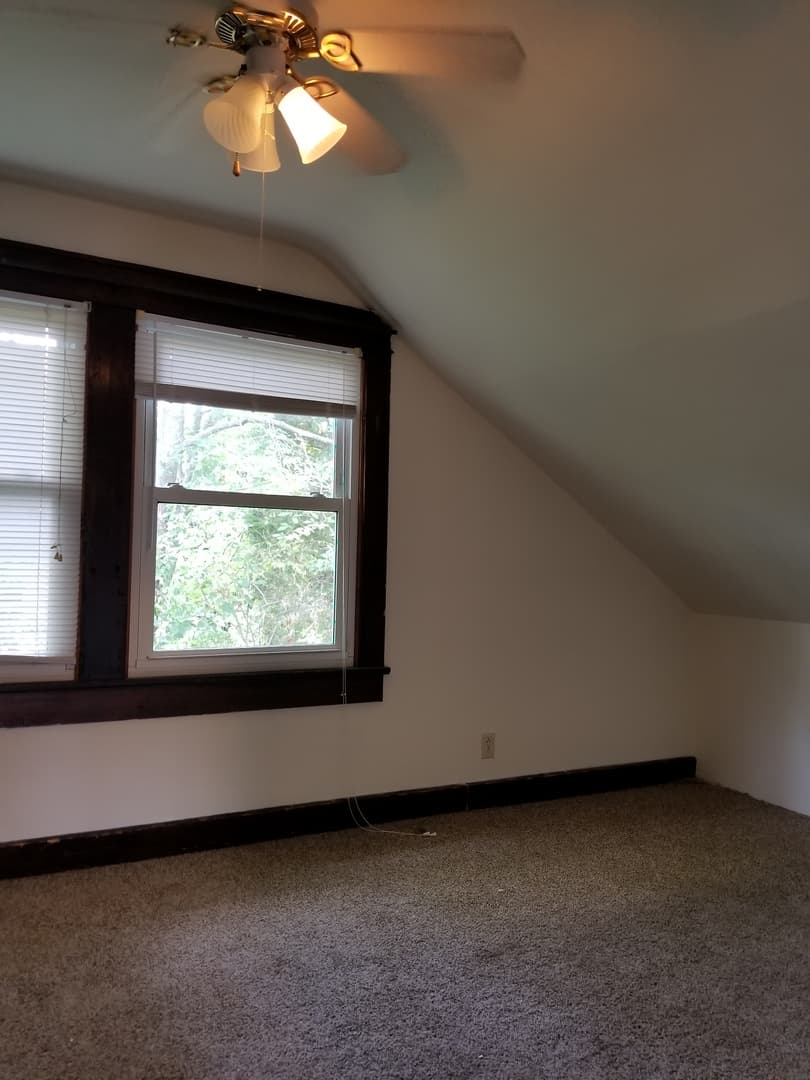 Bloomington House: 408 E. Cottage Grove Ave
