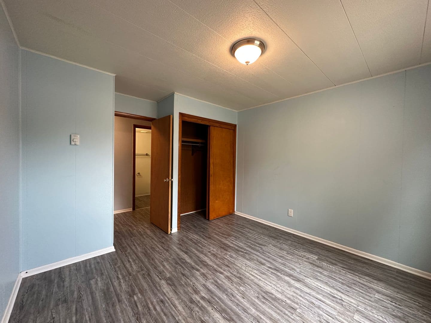 Bloomington Apartment: 1211 W 2nd St