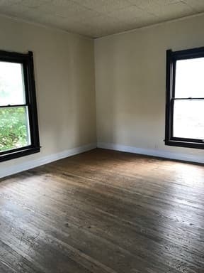 Bloomington House: 424 E. 6th St