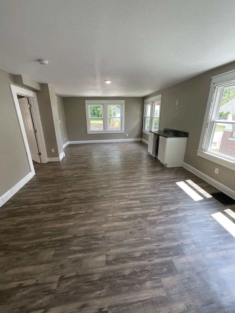Bloomington House: 407 N. Dunn St