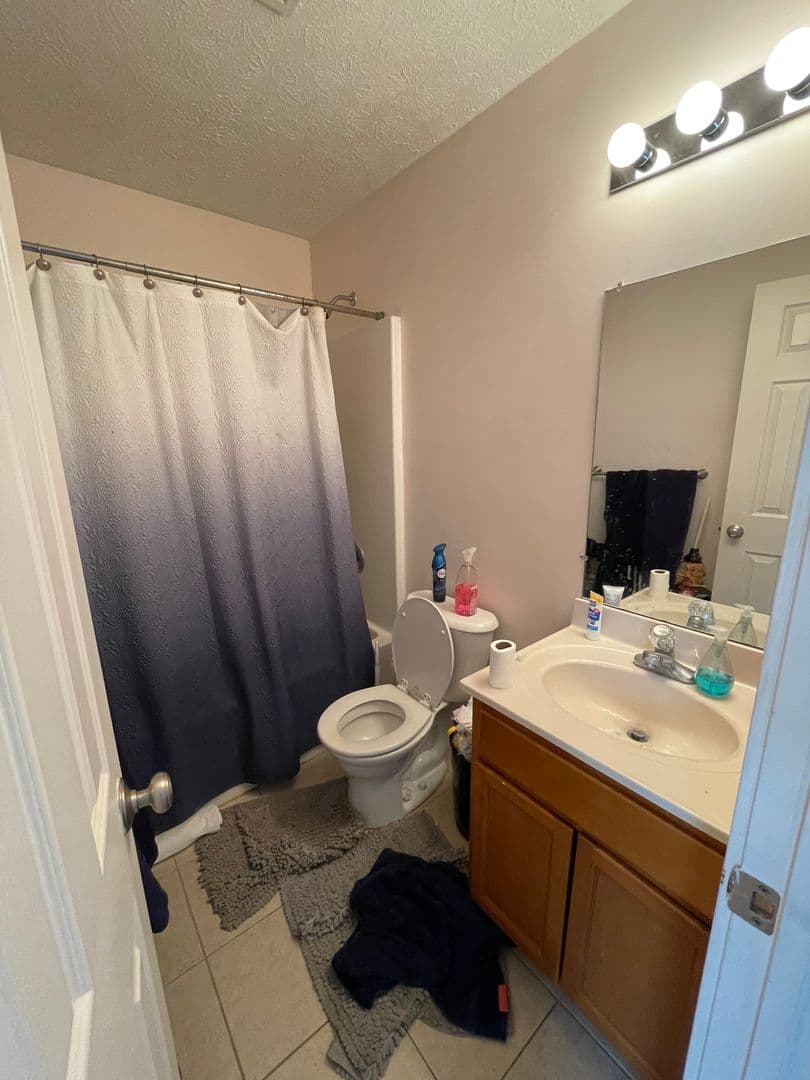 Bloomington House: 304 E 17th St
