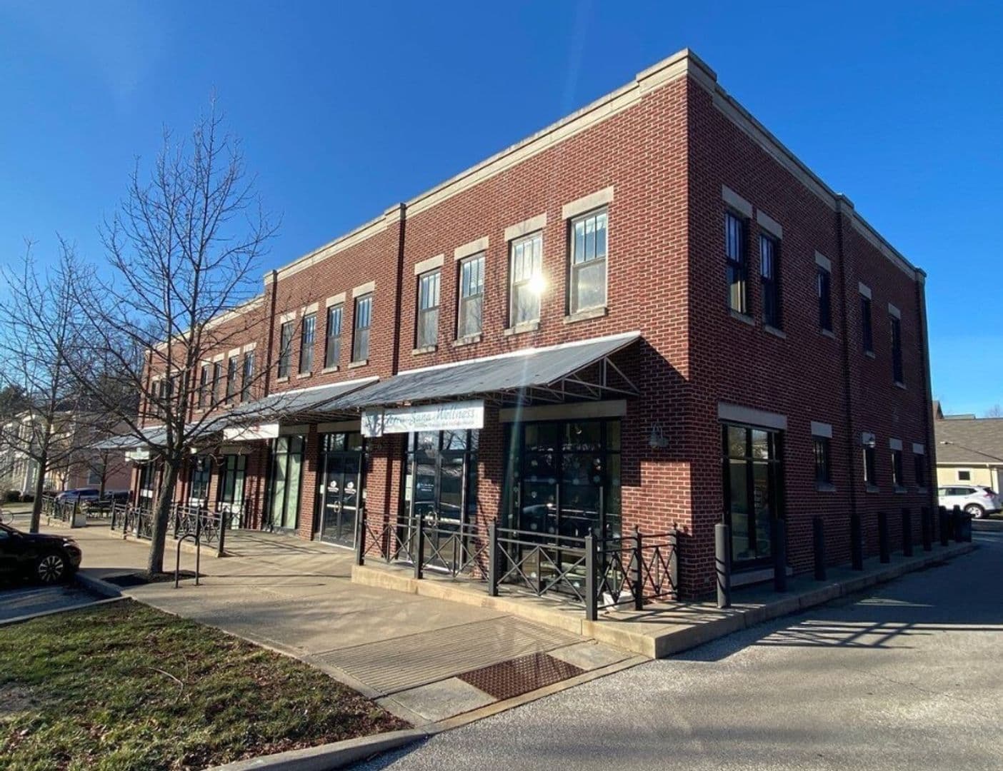 Bloomington Apartment: 509 E. Hillside Drive
