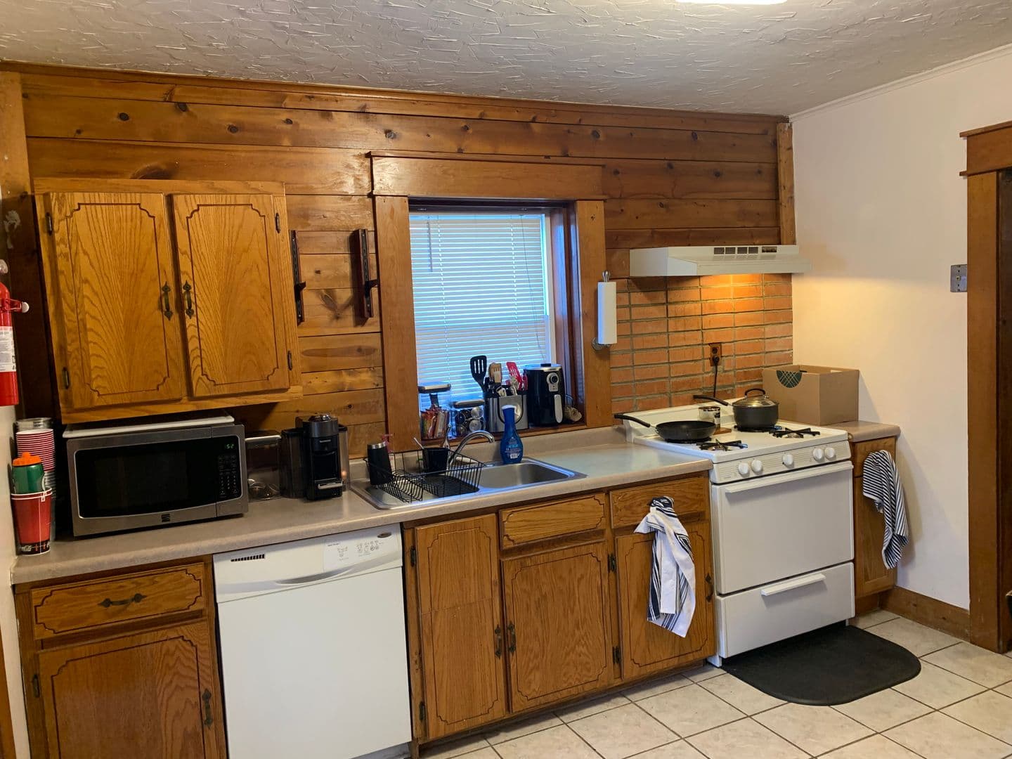 Bloomington House: 302 E 17th St