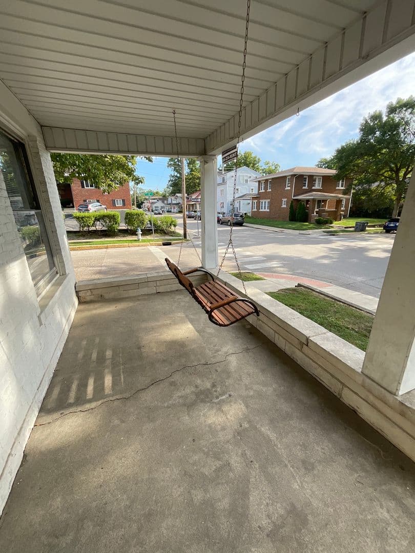 Bloomington House: 323 N. Grant St