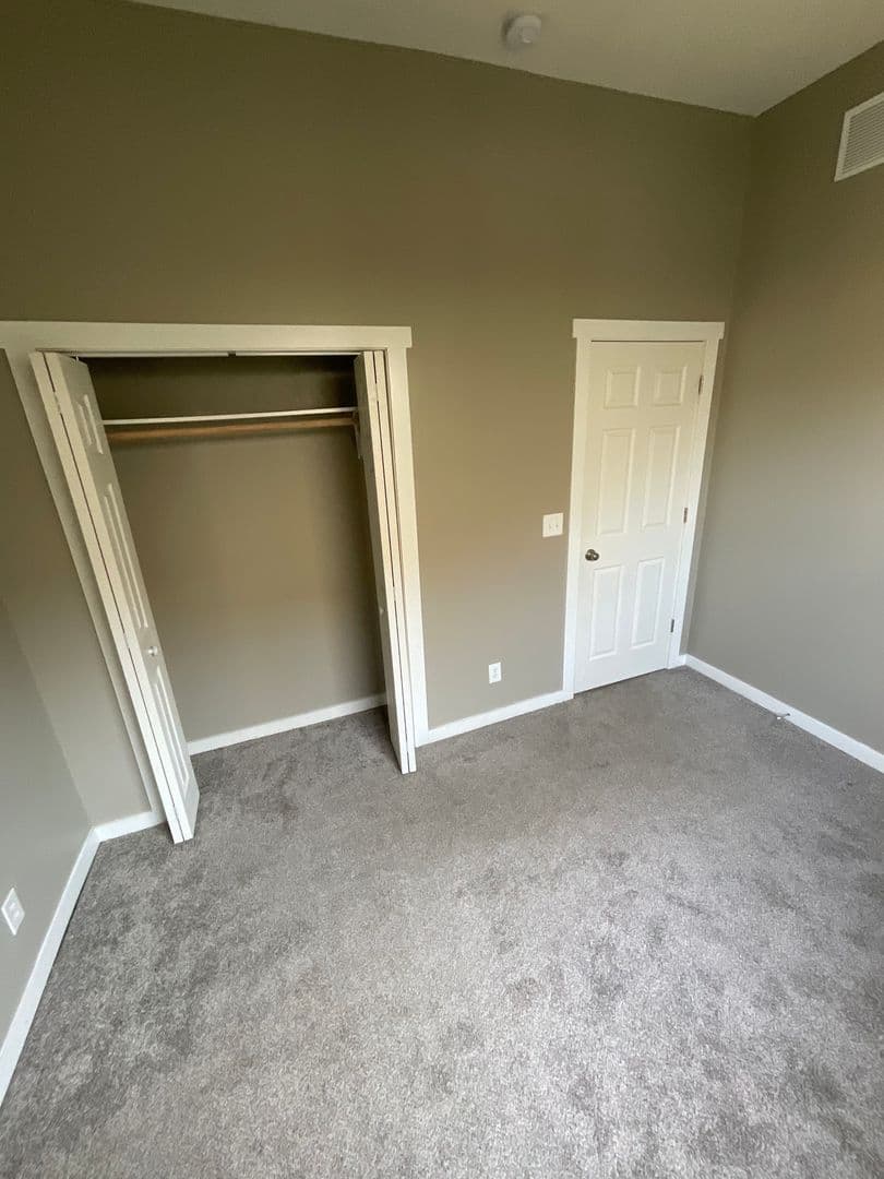 Bloomington Apartment: 319 N. Dunn St