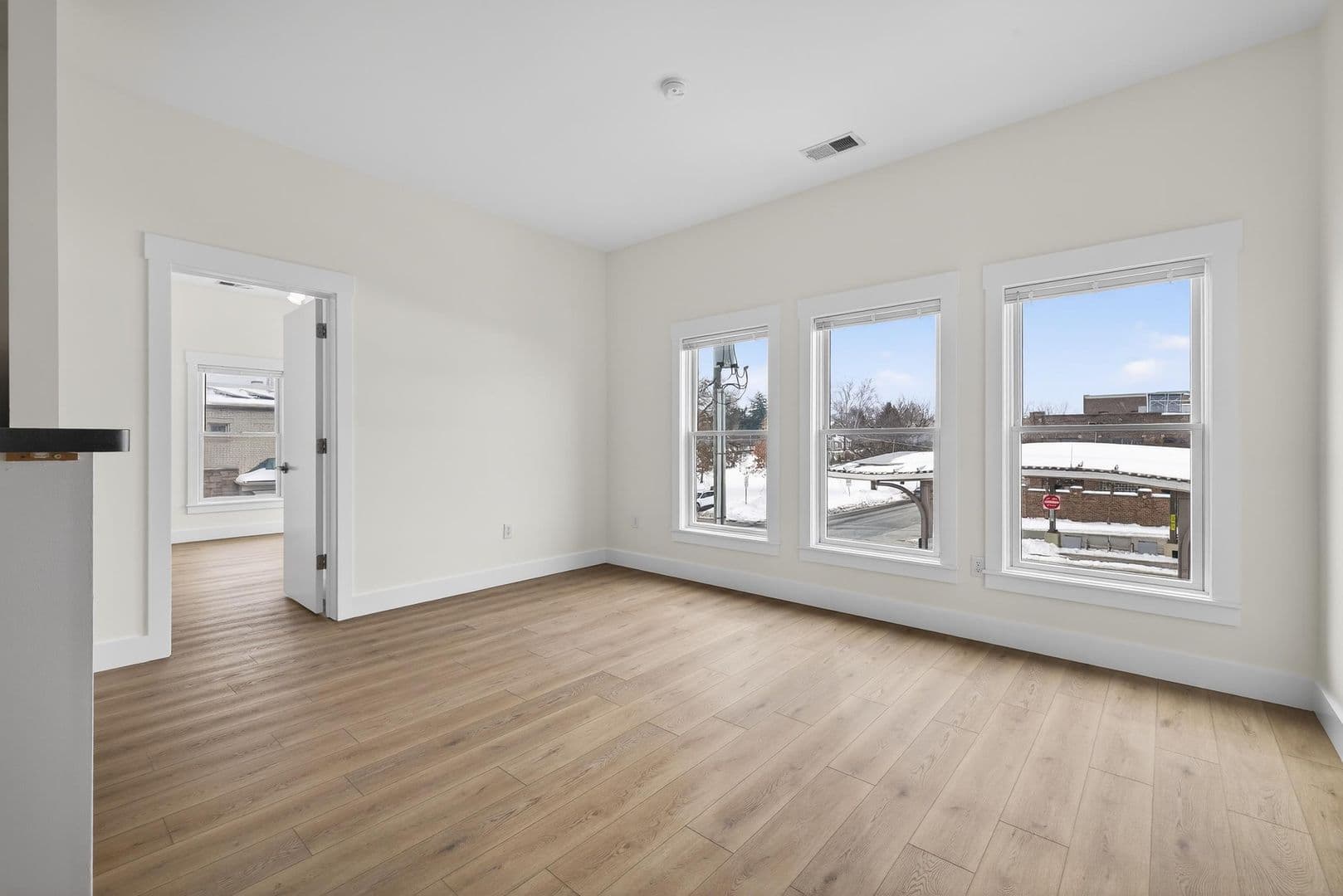 Bloomington Apartment: 116 E. 3rd St