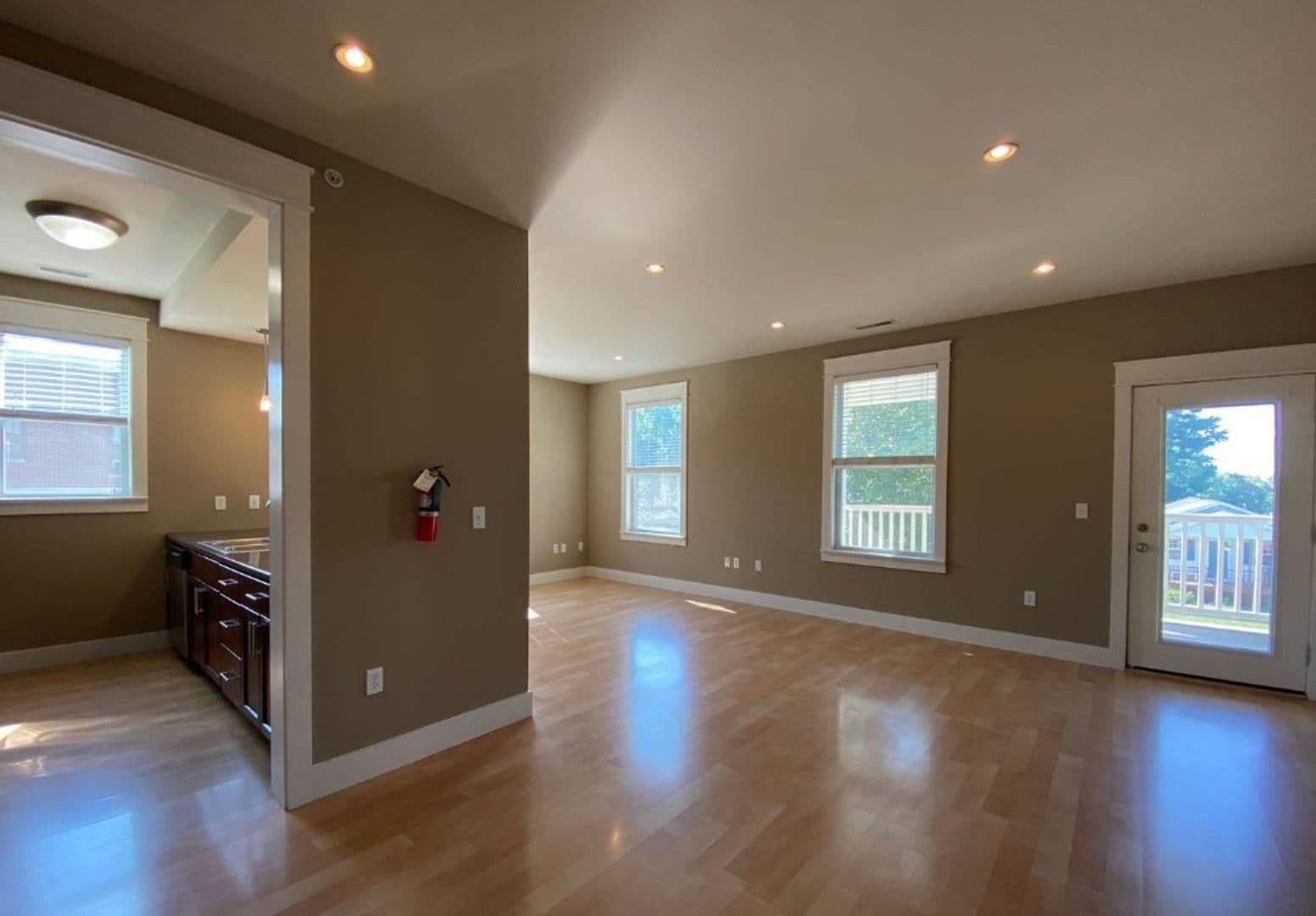Bloomington Apartment: 421 E. Hillside Drive