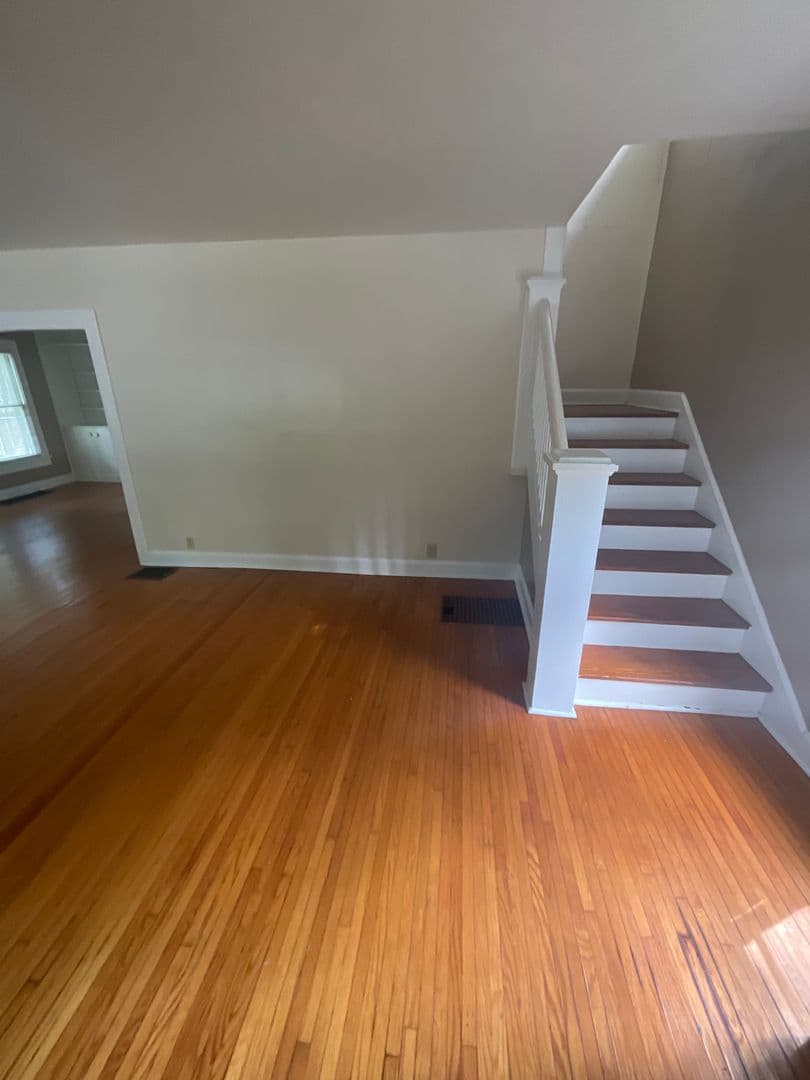 Bloomington Apartment: 712 E. Cottage Grove Ave