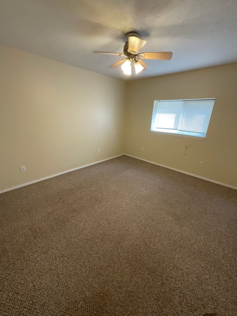 Bloomington House: 316 E. 10th ST