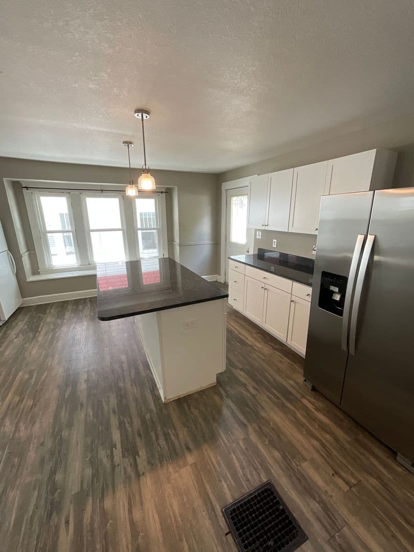 Bloomington House: 407 N. Dunn St