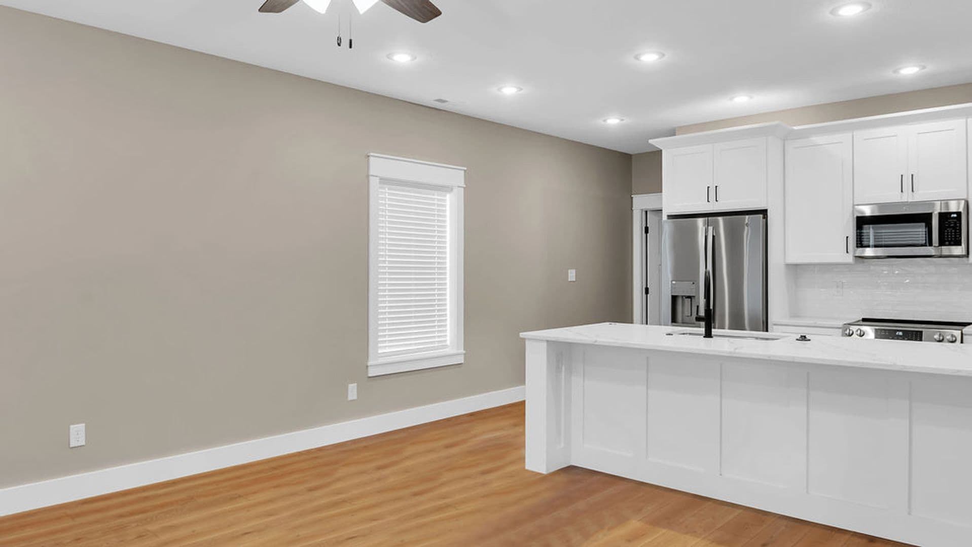 Bloomington Townhome: 111-113 S Jefferson