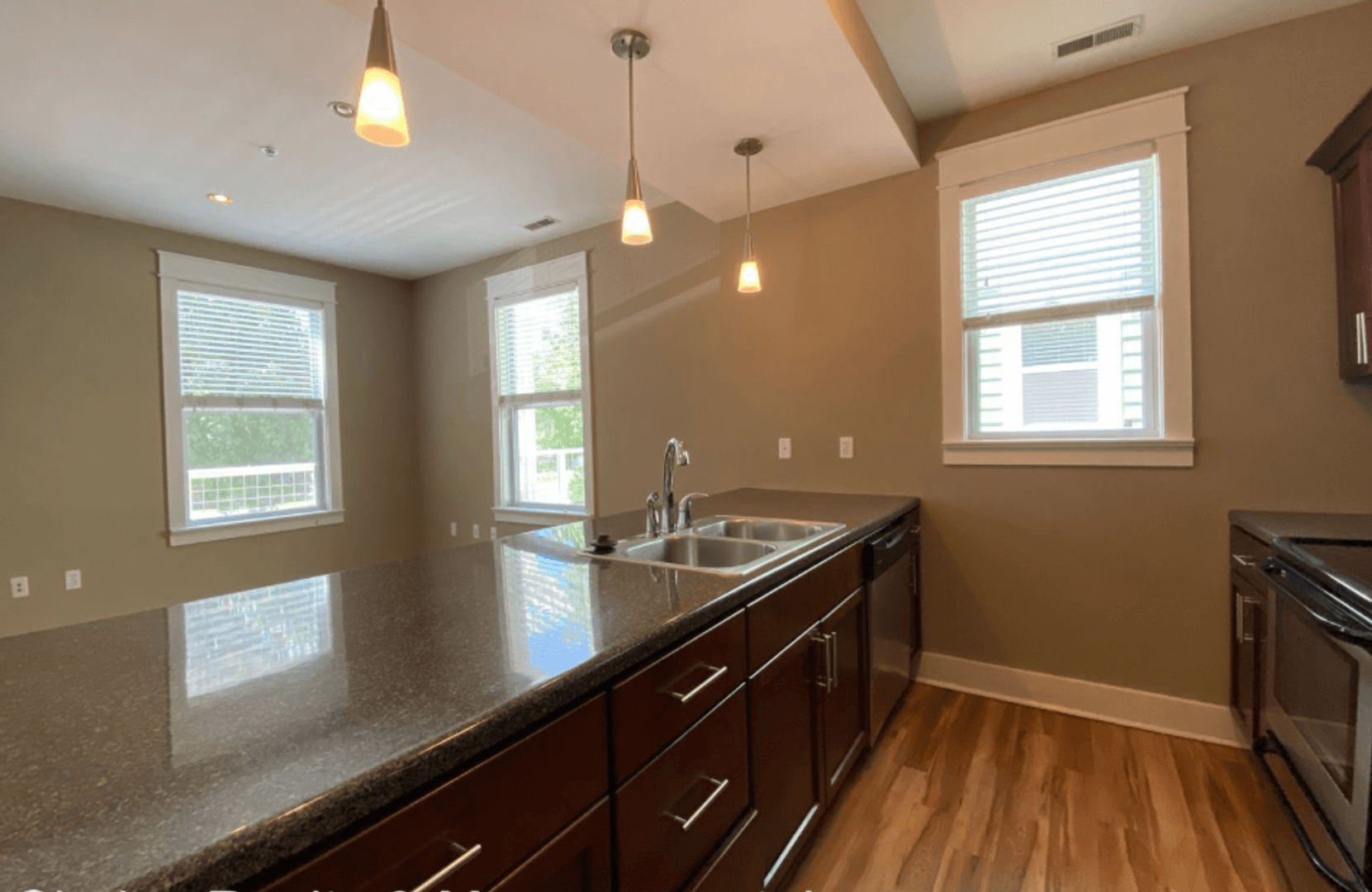 Bloomington Apartment: 425 E. Hillside Drive # 1-4