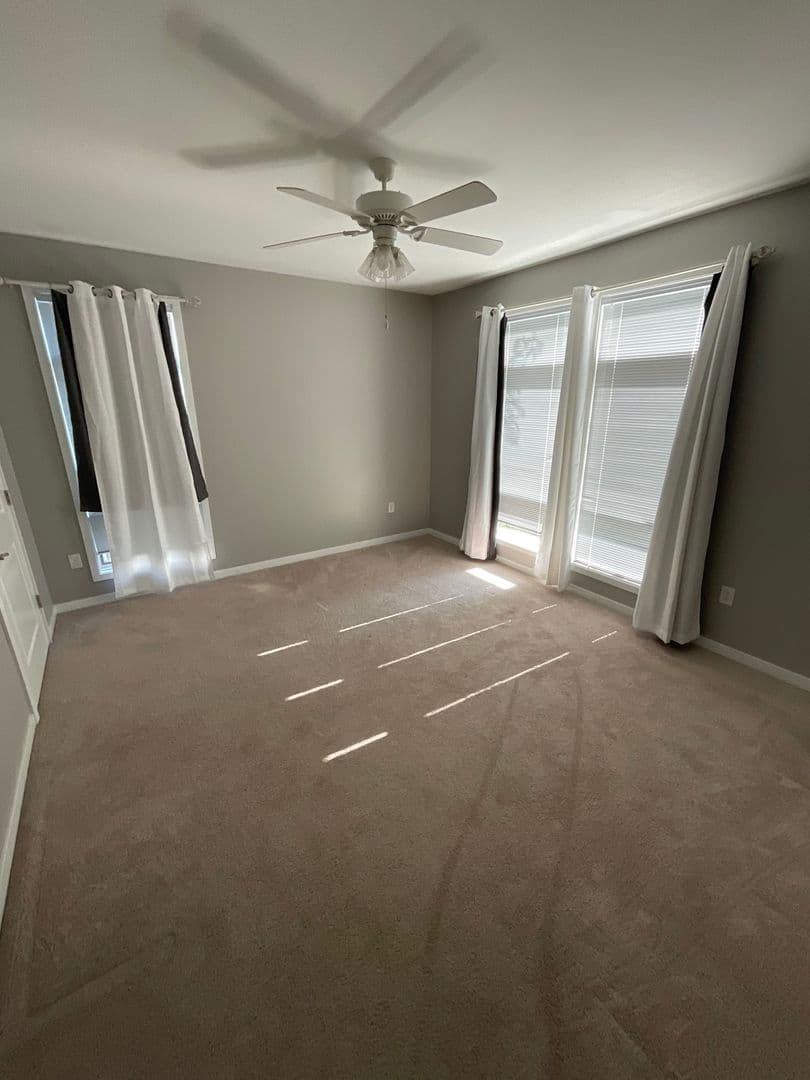 Bloomington Apartment: 422 E. 6th St