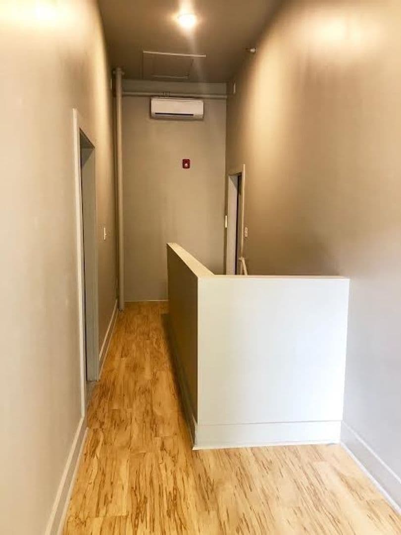 Bloomington Apartment: 425 N. Walnut St