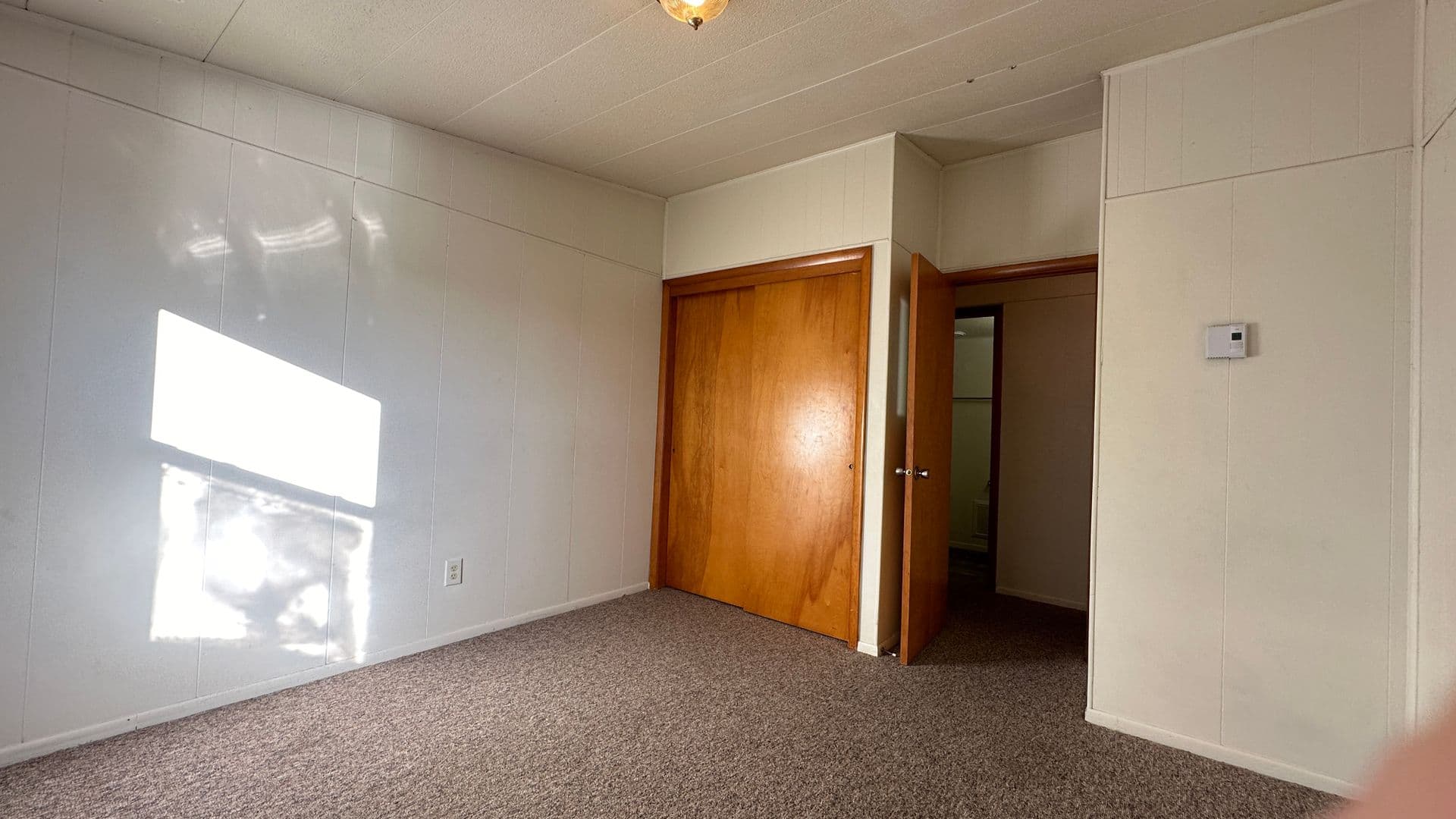 Bloomington Apartment: 1211 W 2nd St