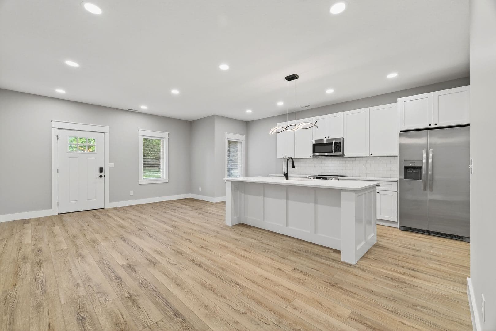 Bloomington Apartment: 906 N Madison Street