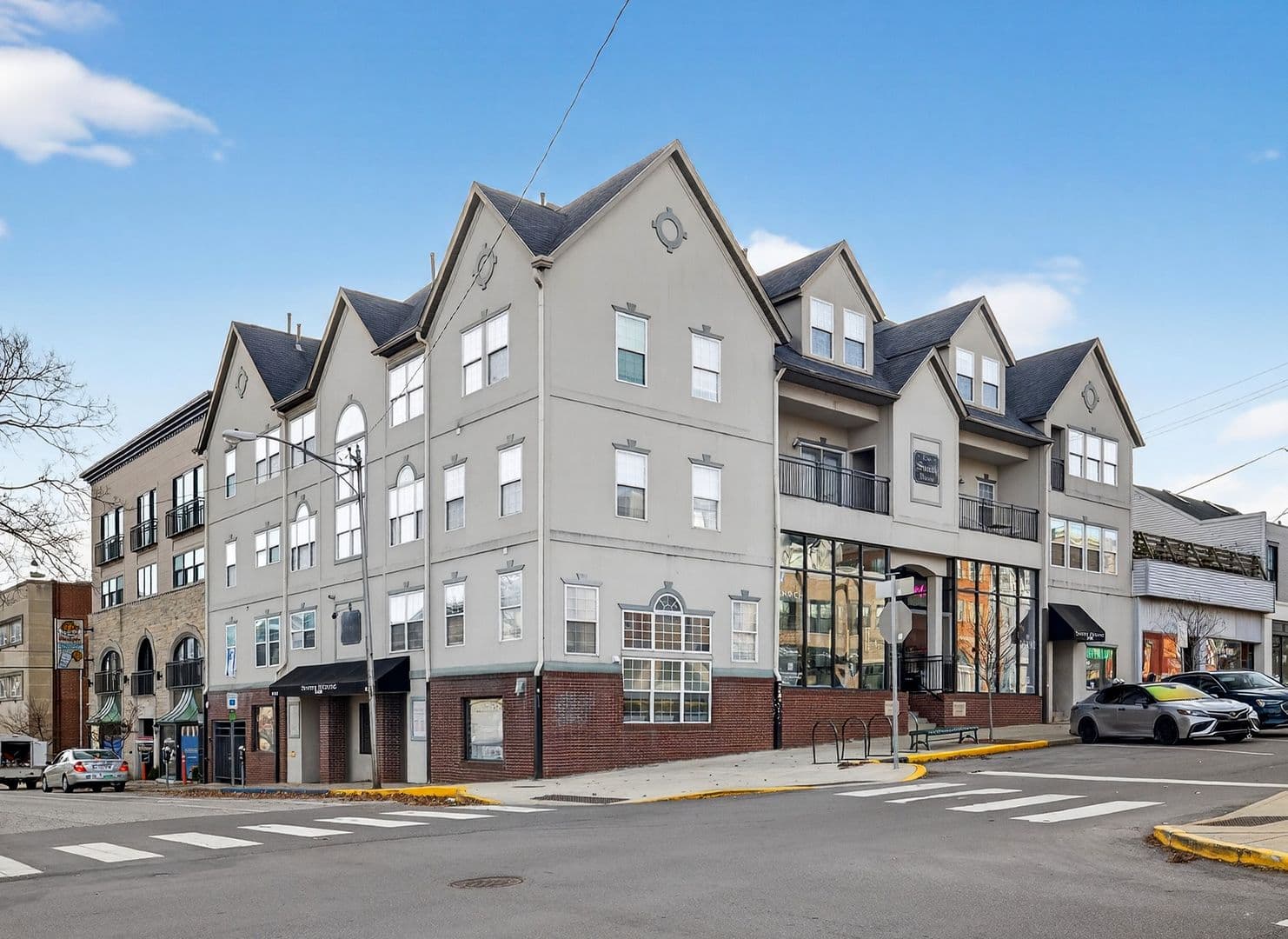 Bloomington Apartment: 125 N. Washington Street