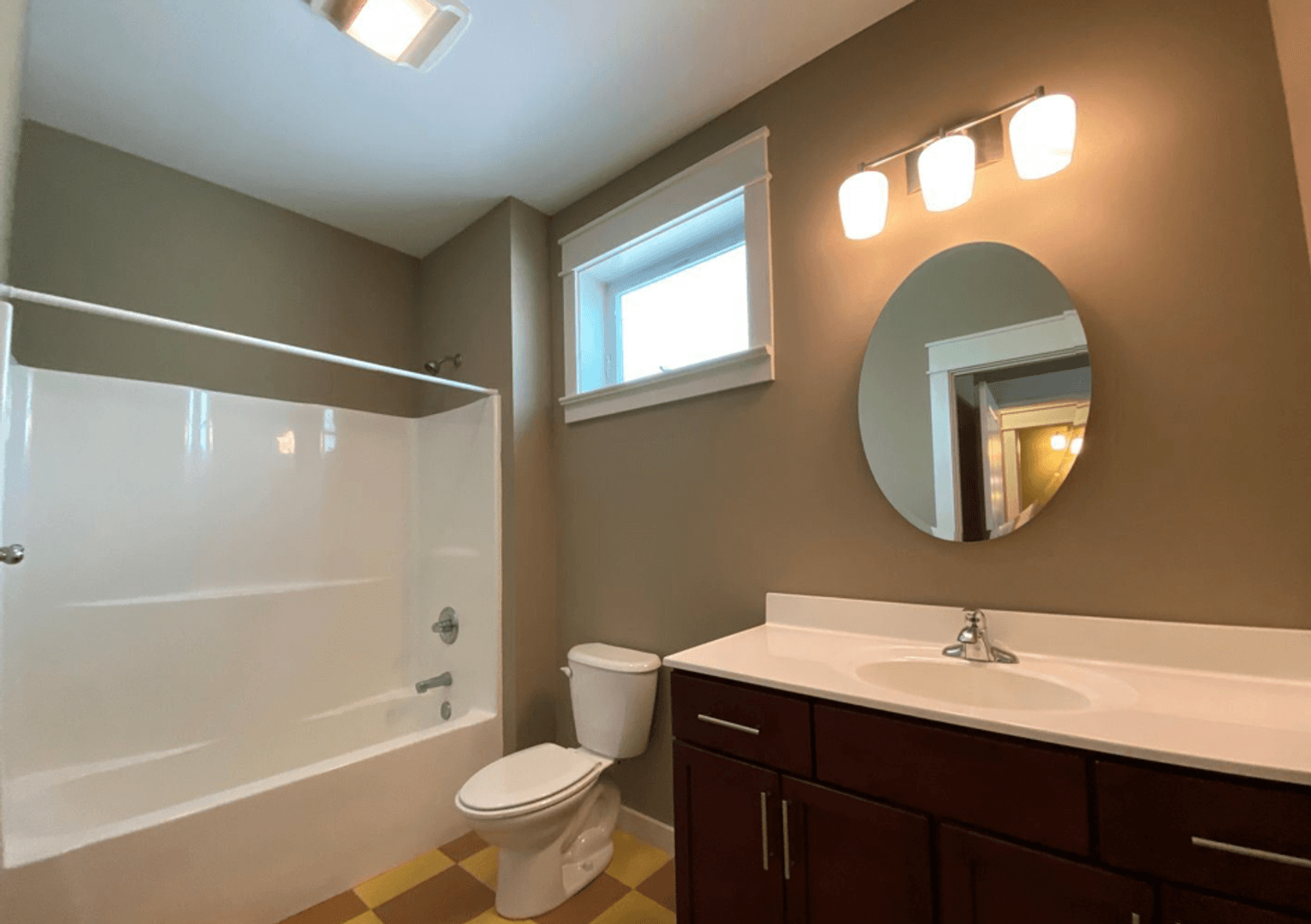 Bloomington Apartment: 425 E. Hillside Drive # 1-4