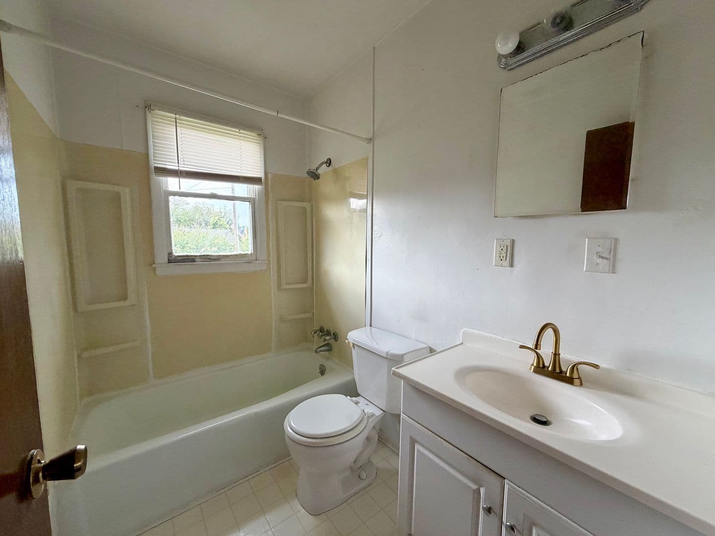 Blountville Multiplex: 154 Franklin Dr. - Unit 1